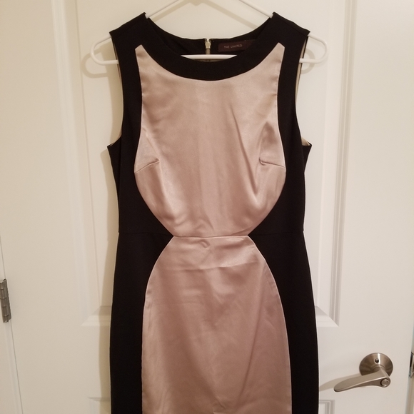 The Limited Dresses & Skirts - Black and Gold The Limited Dress Size 6